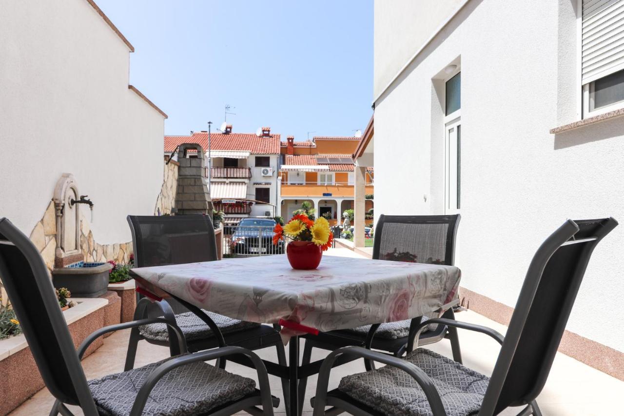 Apartment Vlado Vrsar Exterior photo